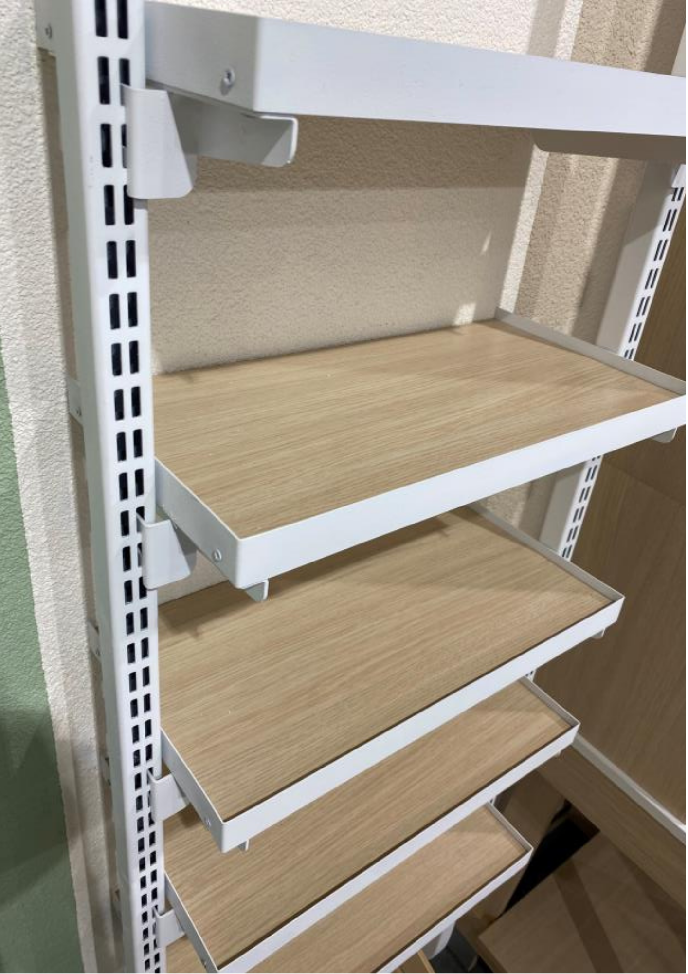 Makbul raf detayı